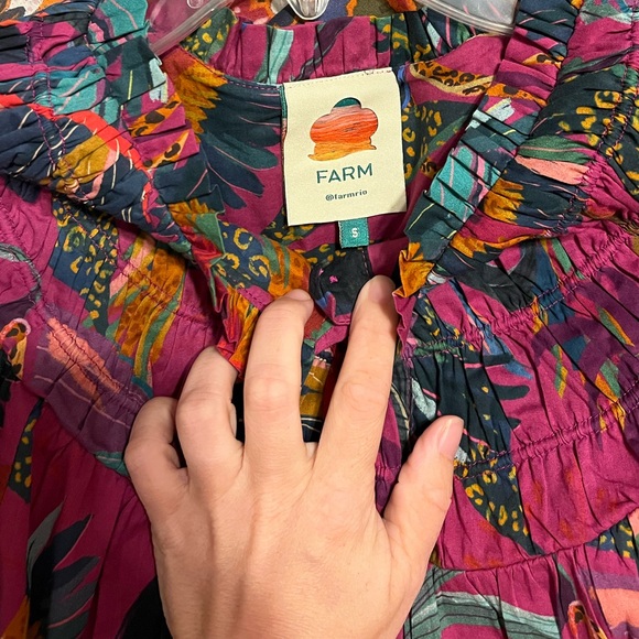 Farm Rio Rainbow Macaws Mini - Picture 3 of 3